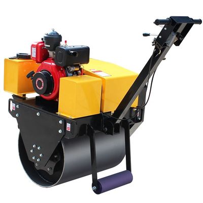Pequeno compactador de vibradores de rolos rodoviários com amplitude nominal de 0,5 mm e velocidade de 0 a 4 km/h