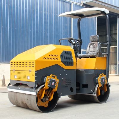 Máquina de rolamento de estrada vibratória compacta de 3 toneladas com válvula hidráulica HYDAC