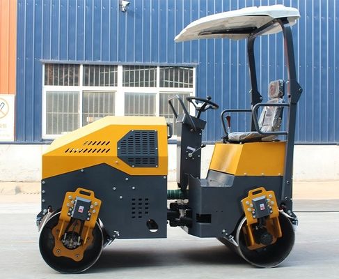 Máquina de rolamento de estrada vibratória compacta de 3 toneladas com válvula hidráulica HYDAC
