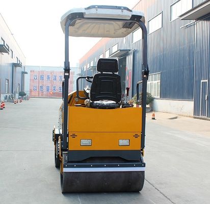 30% Capacidade de classificação 3 toneladas tambor duplo auto-propulsado rolamento vibratório de estrada para benefício