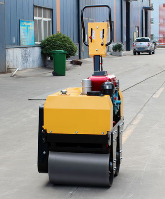 Diâmetro do tambor de 425 mm Pequeno 0,5 toneladas Dobro tambor rodoviário rolante diesel compactador de asfalto