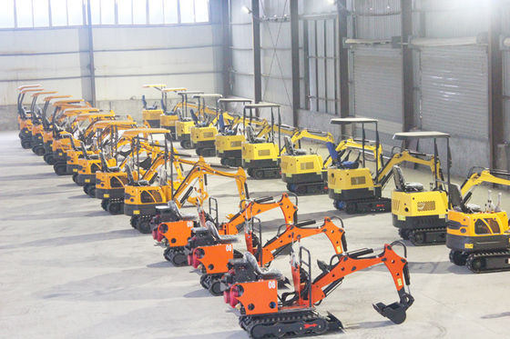 Excavadora Mini HUAQI com cilindro hidráulico Eaton e 1800 kg de peso da máquina