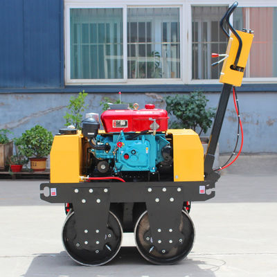 0.5 toneladas Mini Roller de Rota Compacto à mão com velocidade de 0-4 km/h e bomba hidráulica Danfoss