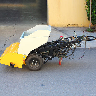 Pequeno pavimentador de asfalto com 3,2 kW de potência e 2000 mm de comprimento máximo