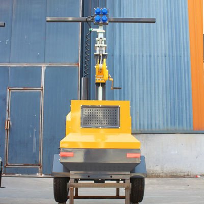 Torre de iluminação hidráulica de 7 m de altura com operação contínua de 12 horas e motor Kubota