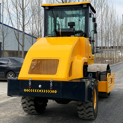 CHANGCHAI Roller de estrada vibratório autopropulsado de 6 toneladas com velocidade continuamente variável