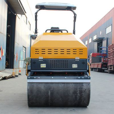 Vibração hidráulica de dupla vibração 70Hz Roller de estrada para compactação de asfalto liso